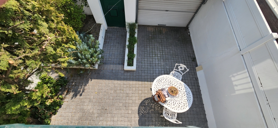 To Let 2 Bedroom Property for Rent in Harfield Village Western Cape